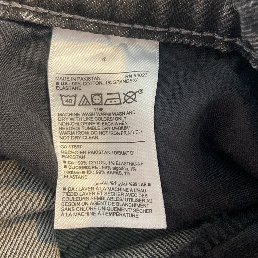 Old Navy Higher-High Rise O.G. Straight Button Fly Washed Black Jeans Size 4 - Picture 5 of 5